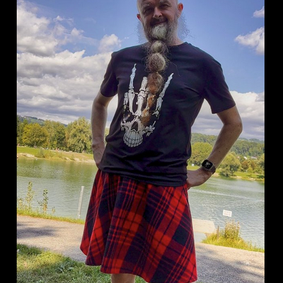 mills@mastodon.tuxtux.eu